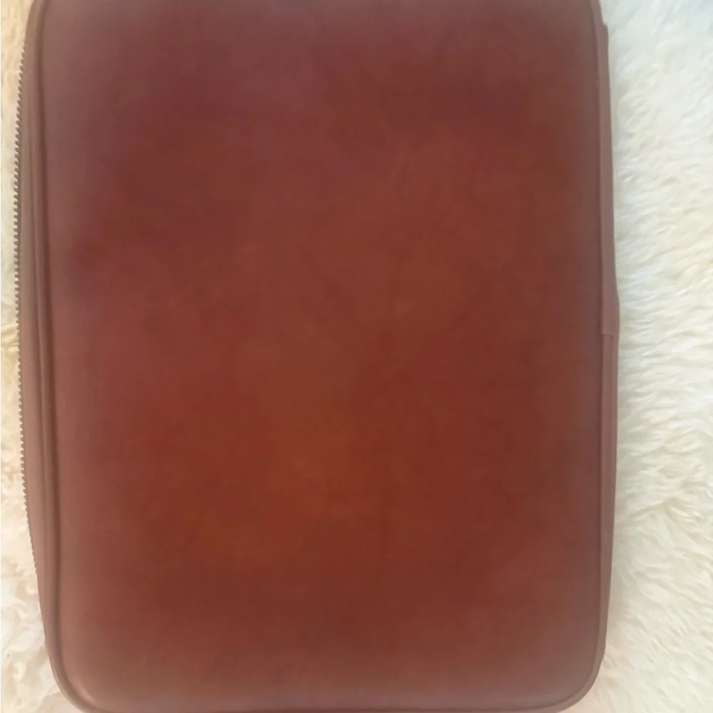 Elegant Tan Leather Laptop Bag for Men